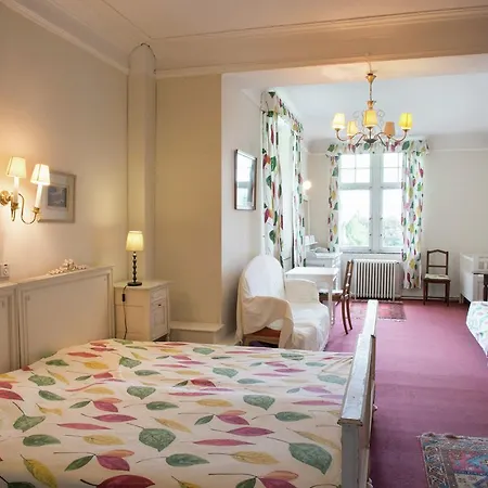 Vintage Castle In Jevoumont With Pool La Haye